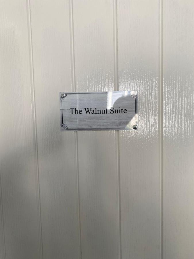 The Walnut Suite Lovely One Bedroom Flat In Stoke. Plymouth Exteriér fotografie