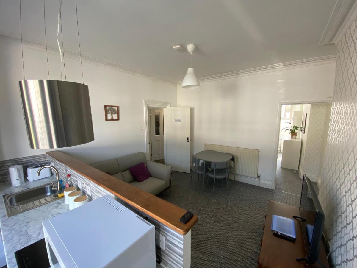 The Walnut Suite Lovely One Bedroom Flat In Stoke. Plymouth Exteriér fotografie